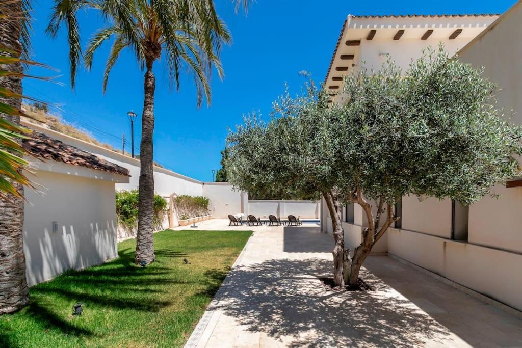 Villa Irene: Beachfront Luxury with Sea Views and Private Pool Alicante Exterior photo