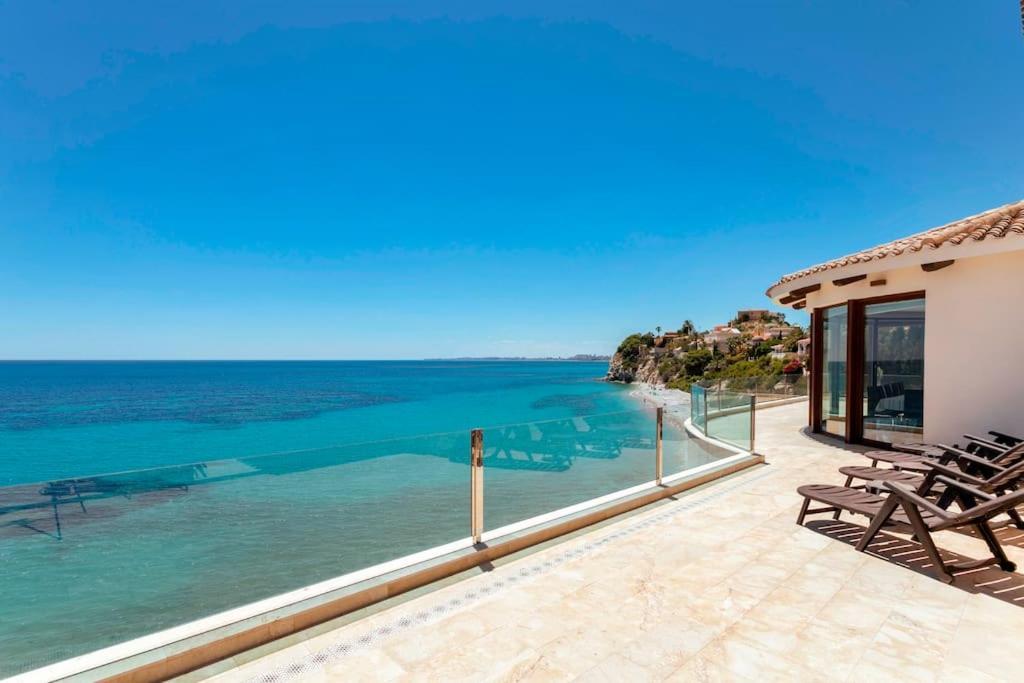 Villa Irene: Beachfront Luxury with Sea Views and Private Pool Alicante Exterior photo