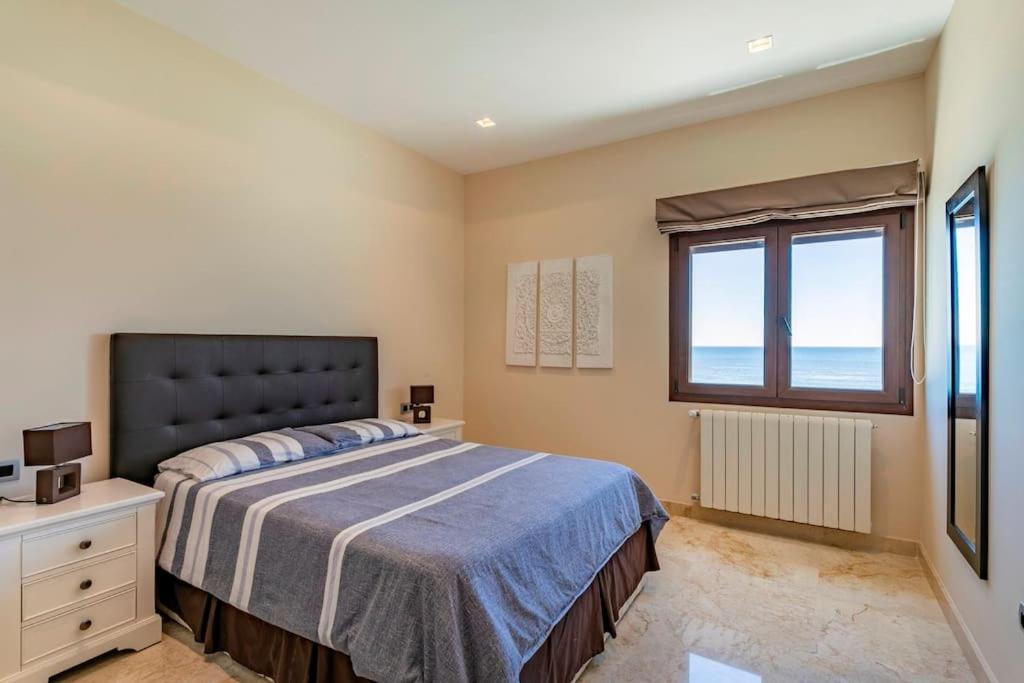 Villa Irene: Beachfront Luxury with Sea Views and Private Pool Alicante Exterior photo